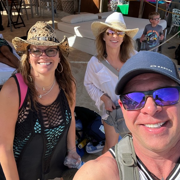 Meet your Posher, Brian - Picture 4 of 4